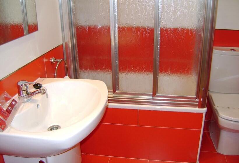 Пансион Hostal Jijones