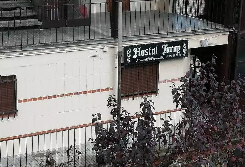 پانسیون Hostal Residencia Taray