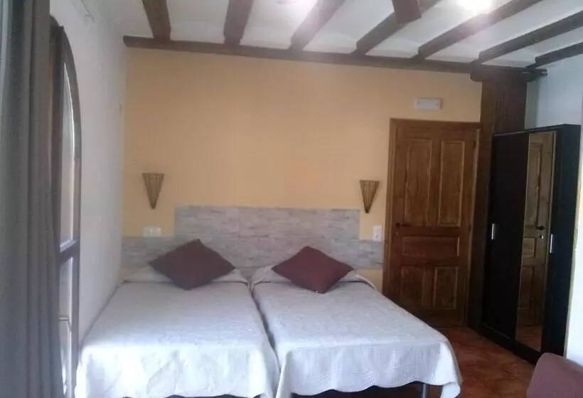 پانسیون Hostal Suetxe