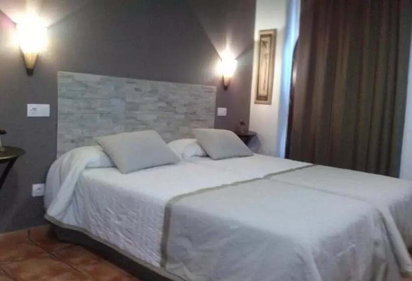 پانسیون Hostal Suetxe