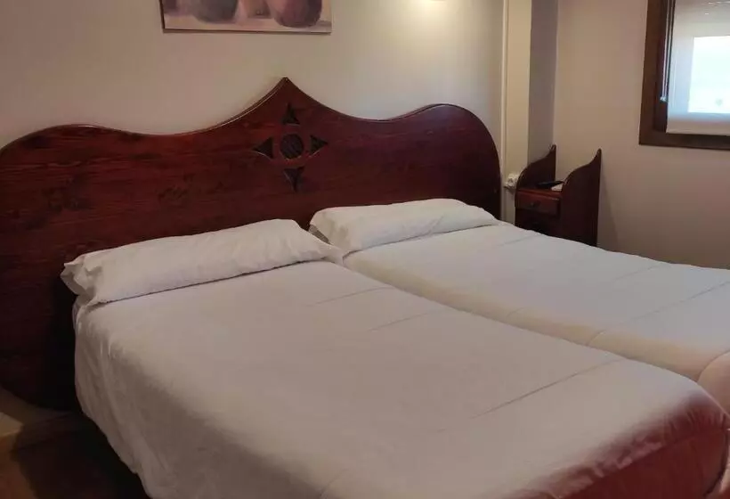 پانسیون Hostal Suetxe