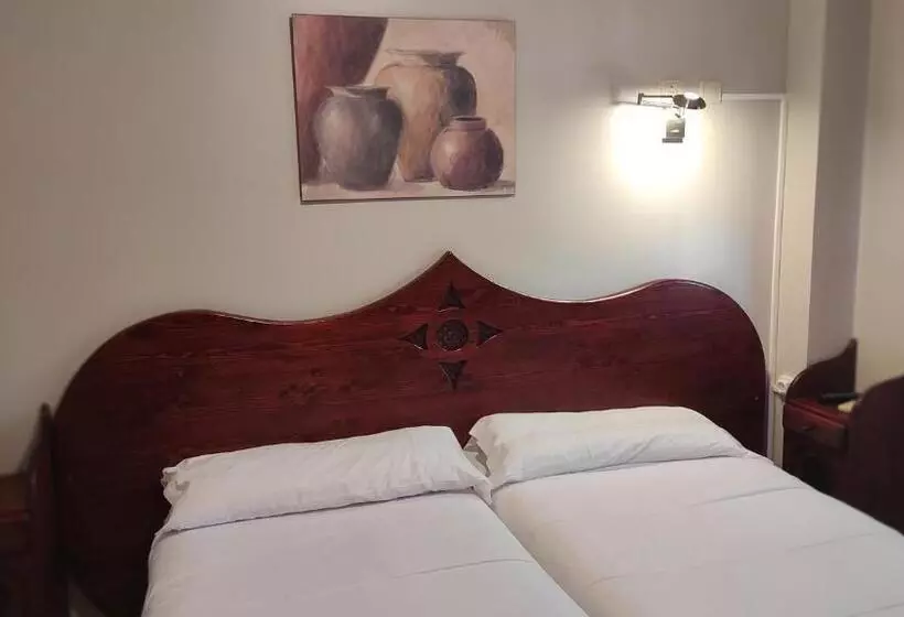 پانسیون Hostal Suetxe