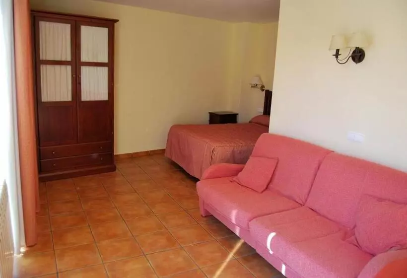 Majatalo La Piedra Del Mediodía