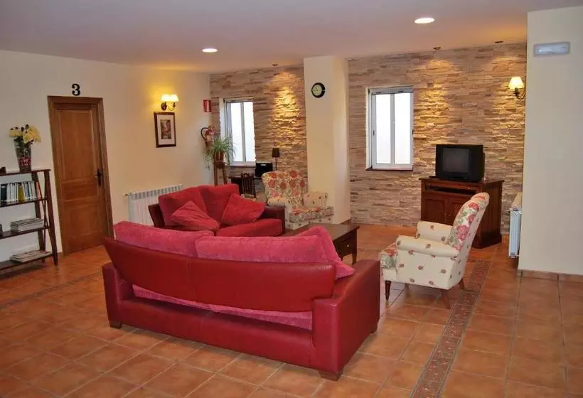 Majatalo La Piedra Del Mediodía