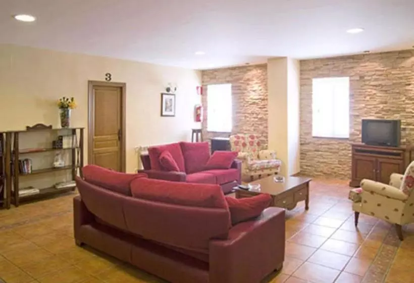 Majatalo La Piedra Del Mediodía