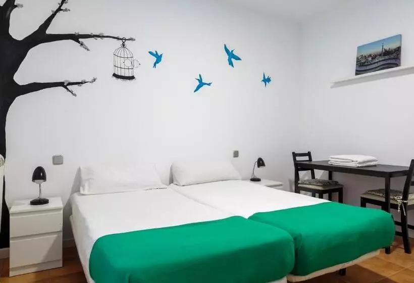پانسیون Monrooms Barcelona