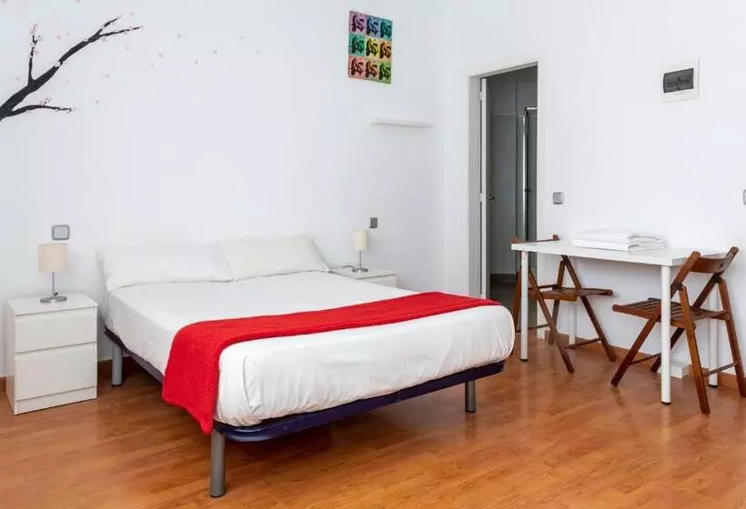 پانسیون Monrooms Barcelona