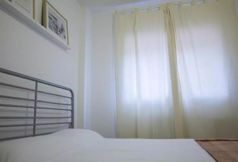 پانسیون Monrooms Barcelona