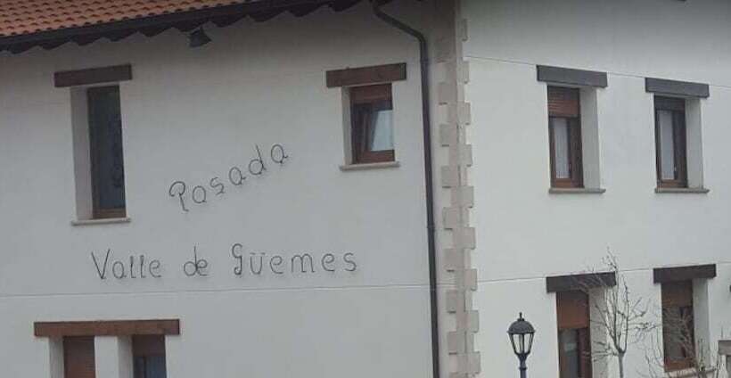 ペンション Posada Valle De Güemes