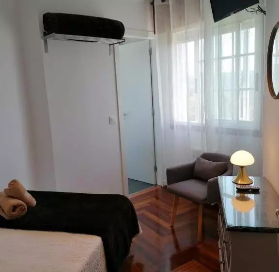 Majatalo Pr Una Estrella Dorada