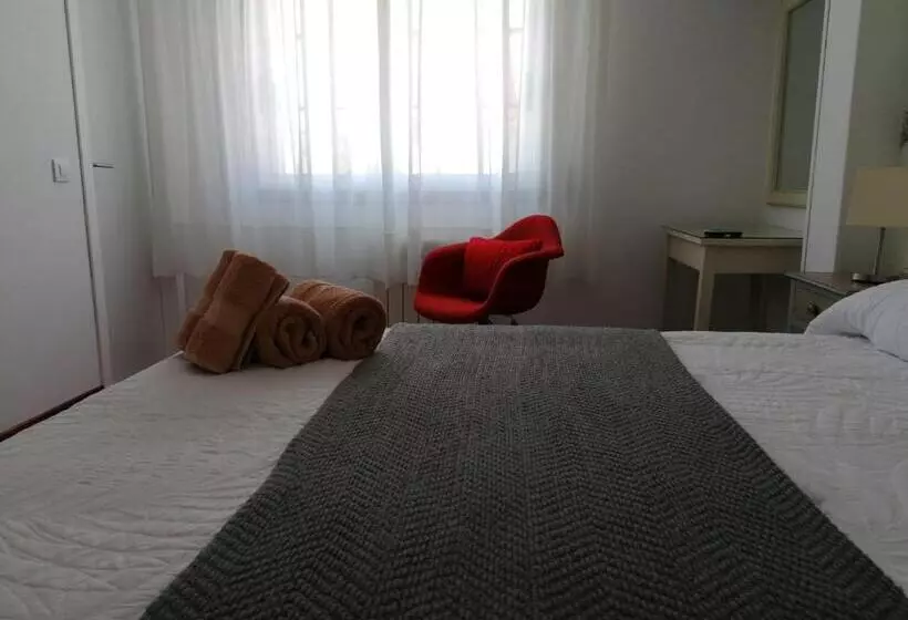 Majatalo Pr Una Estrella Dorada