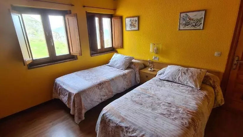 Majatalo Taberna De Tresviso