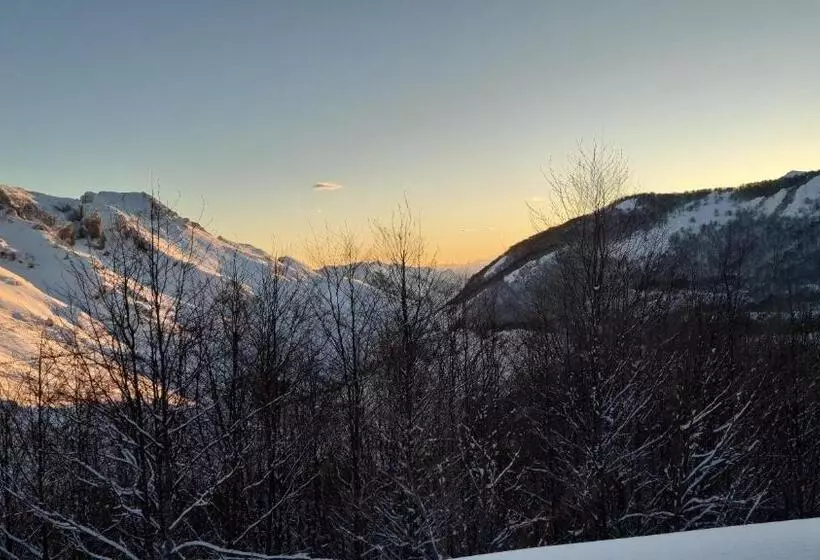 Majatalo Taberna De Tresviso