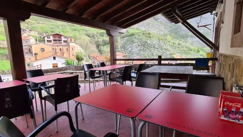 Majatalo Taberna De Tresviso