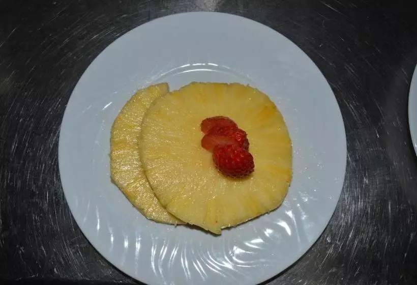 ペンション Altitude Alojamento E Restauração