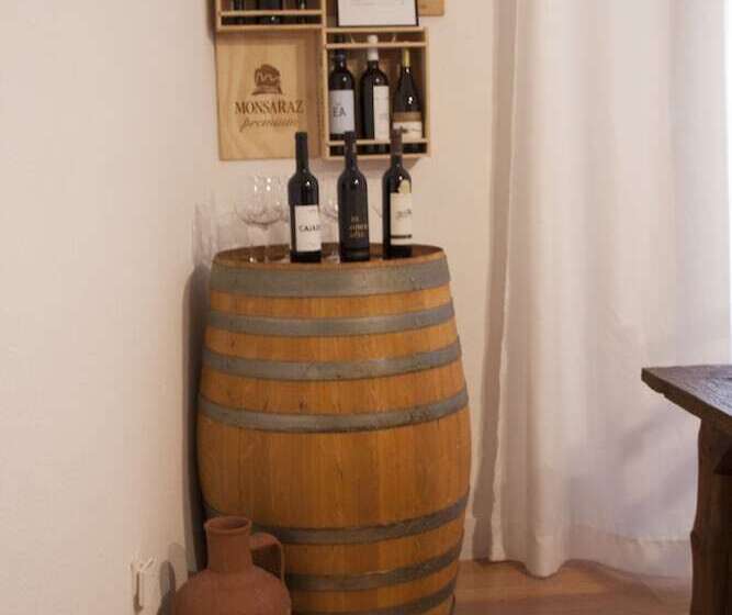 پانسیون Avis Guesthouse