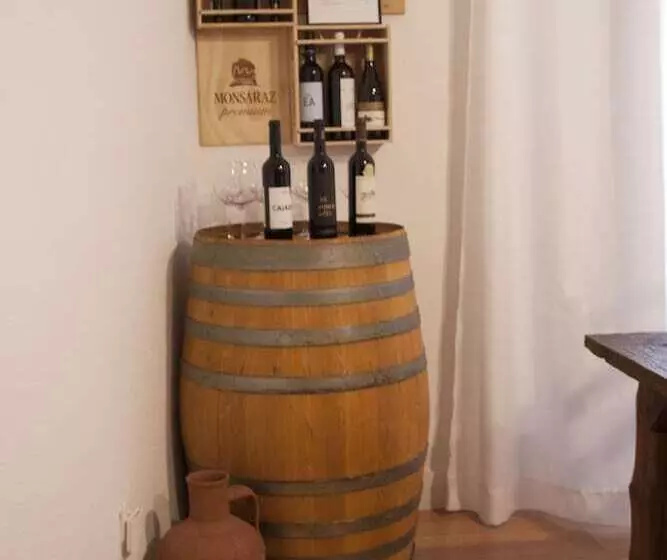 Pensão Avis Guesthouse