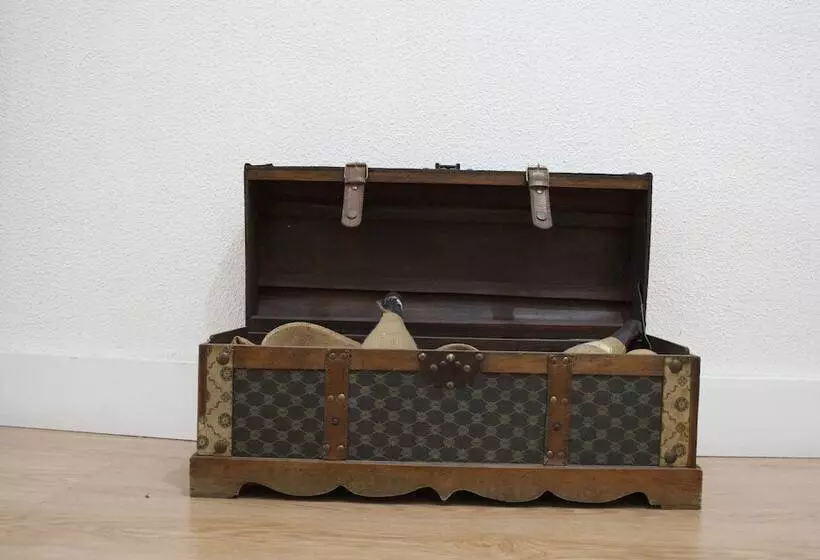 Pensão Avis Guesthouse