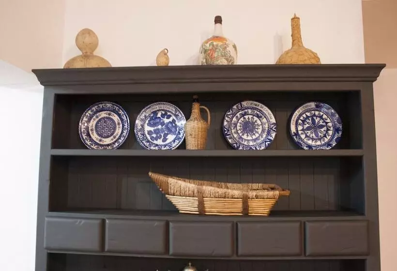 Pensão Avis Guesthouse