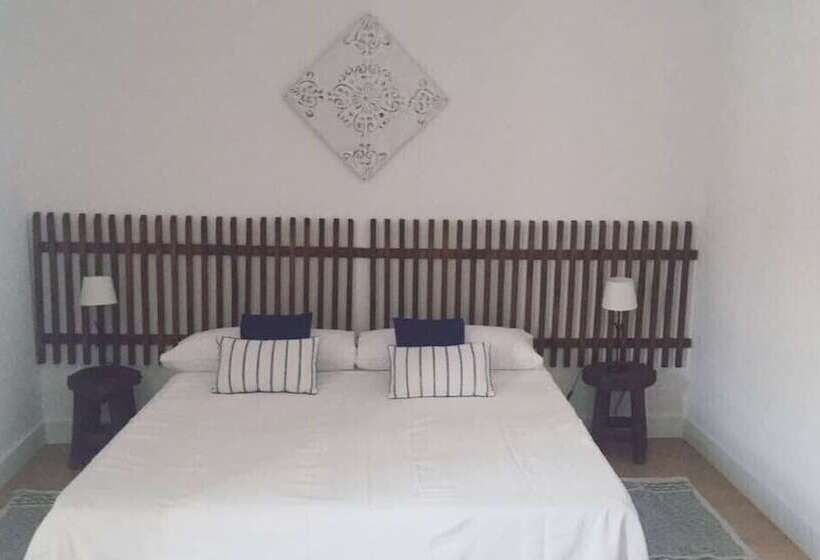 پانسیون Avis Guesthouse