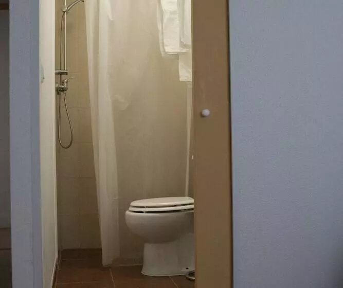 Pensão Avis Guesthouse