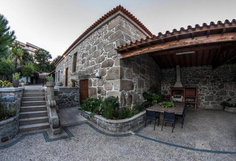 پانسیون Turismo Homes Solar Do Areal