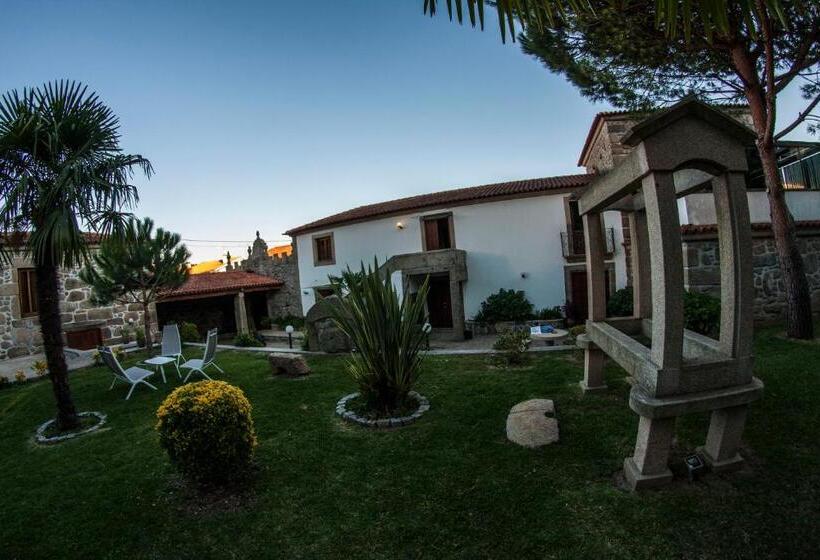 پانسیون Turismo Homes Solar Do Areal