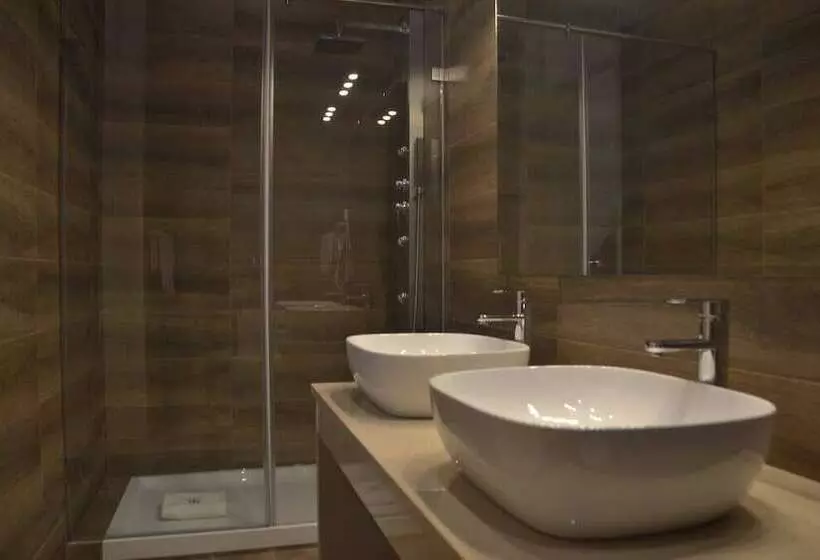 Majatalo Villa Rio Guest House Suites