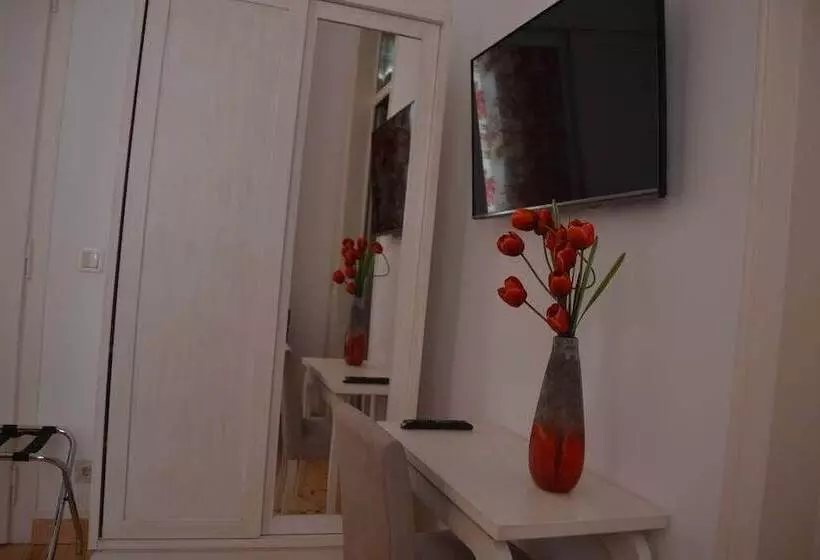 Majatalo Villa Rio Guest House Suites