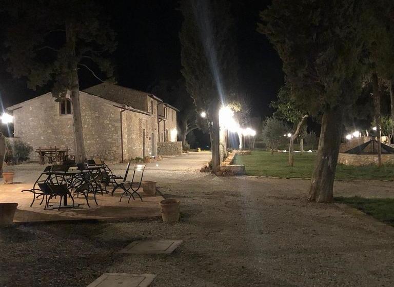 Отель La Tenuta Di Castelvecchio