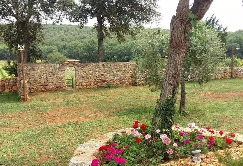 ホテル La Tenuta Di Castelvecchio