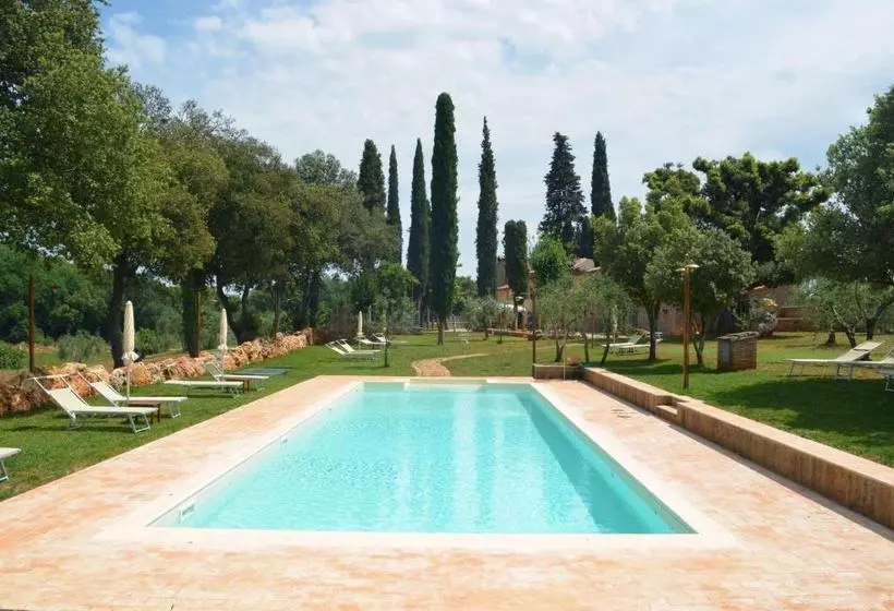 ホテル La Tenuta Di Castelvecchio