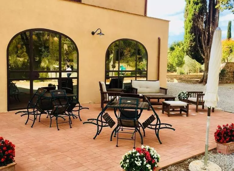 ホテル La Tenuta Di Castelvecchio