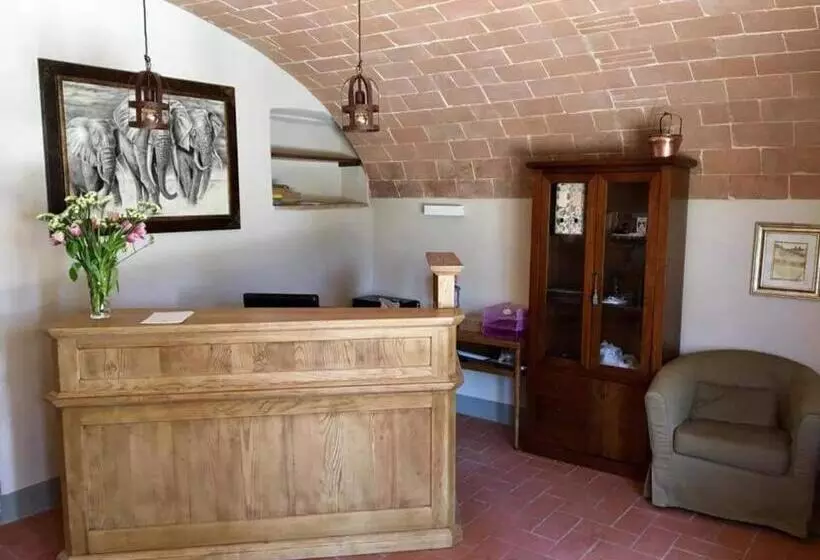 ホテル La Tenuta Di Castelvecchio