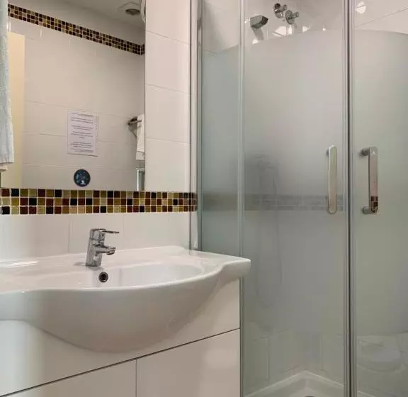 پانسیون Discovery Apartment Expo   Aeroporto