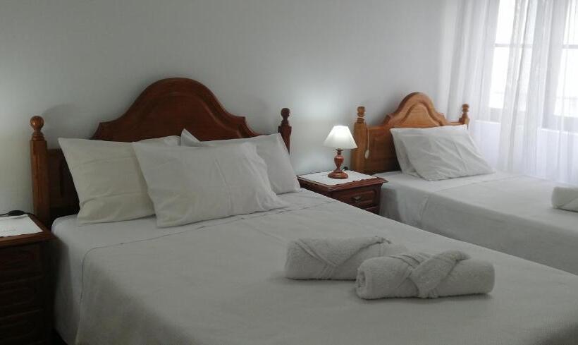 Pensió Gouveia Residence