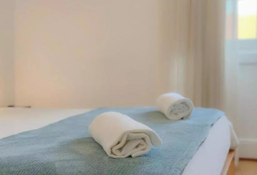 پانسیون Guesthouse Tricana De Aveiro
