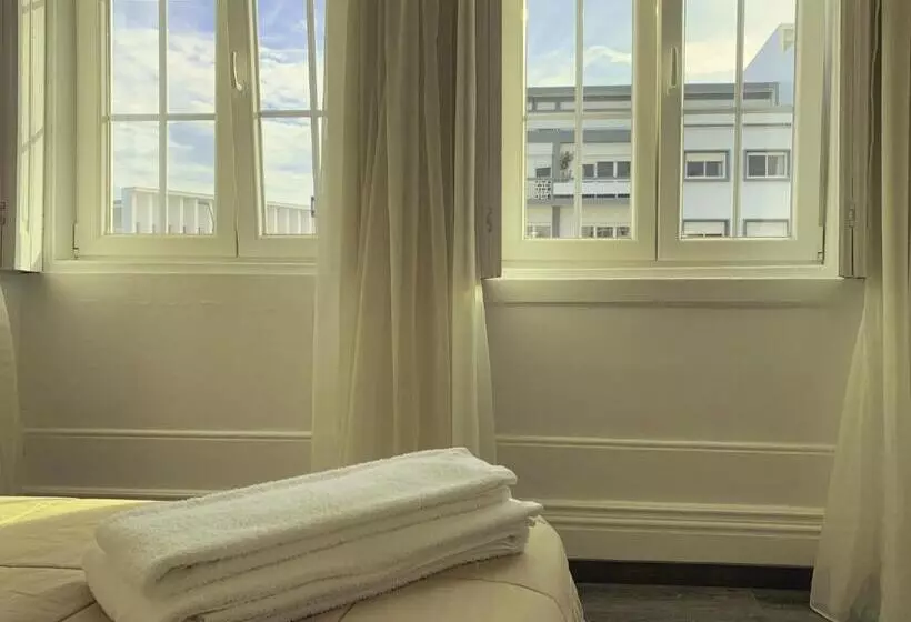 پانسیون Guesthouse Tricana De Aveiro