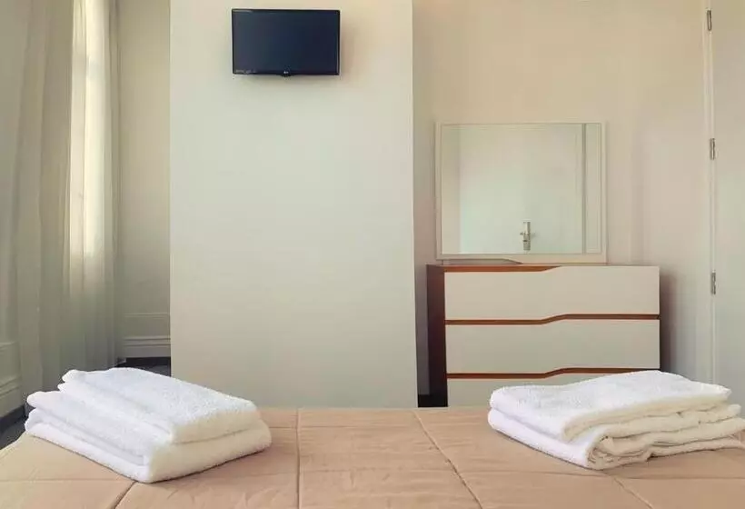 پانسیون Guesthouse Tricana De Aveiro