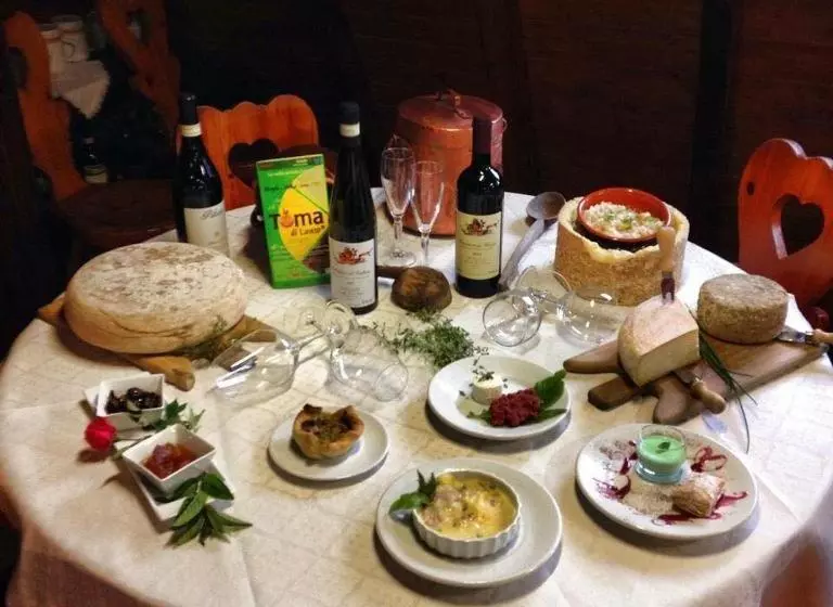 Majatalo Nei Et Soleil