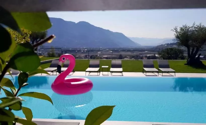 The View Luxury Suites