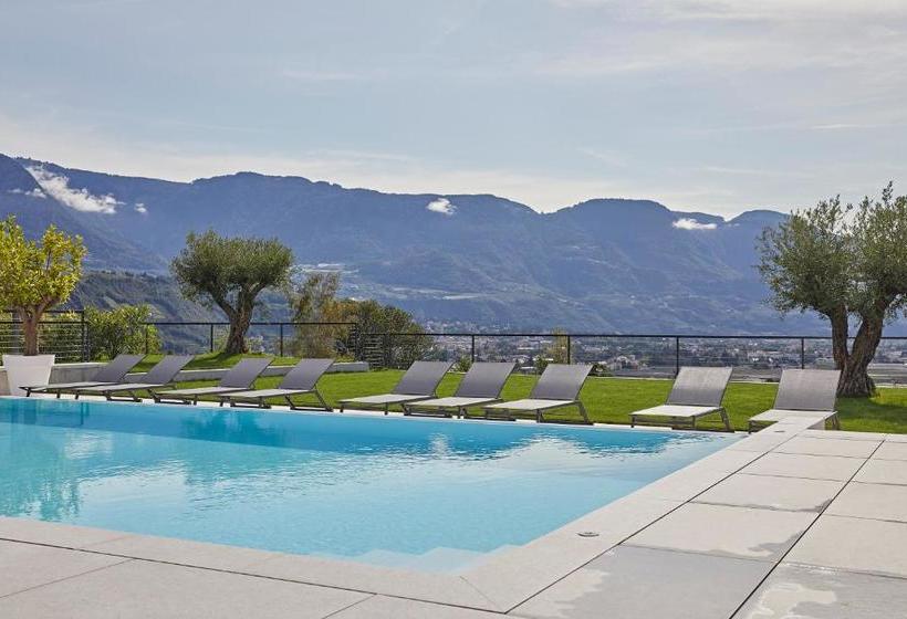 The View Luxury Suites