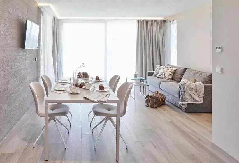 The View Luxury Suites