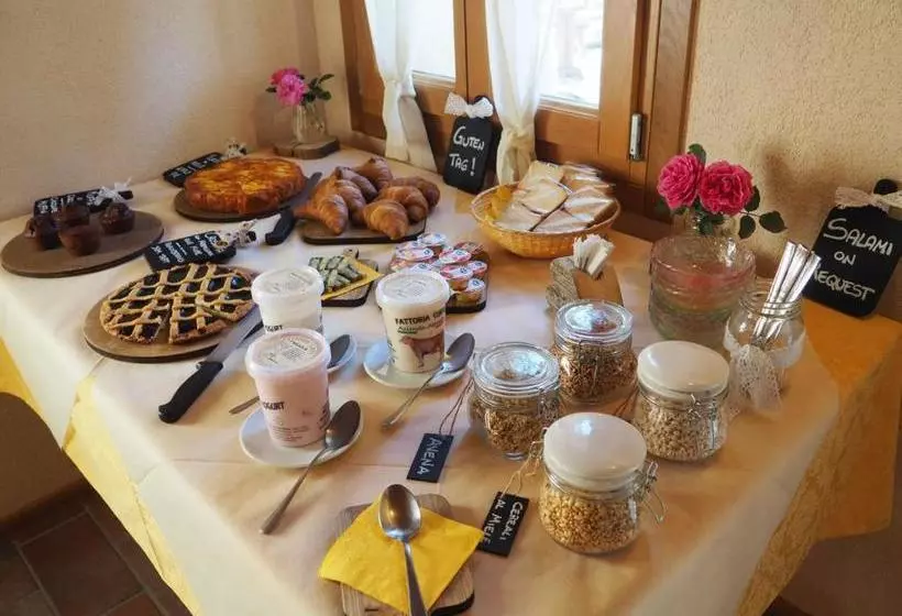 ホテル Agriturismo Croda Bianca