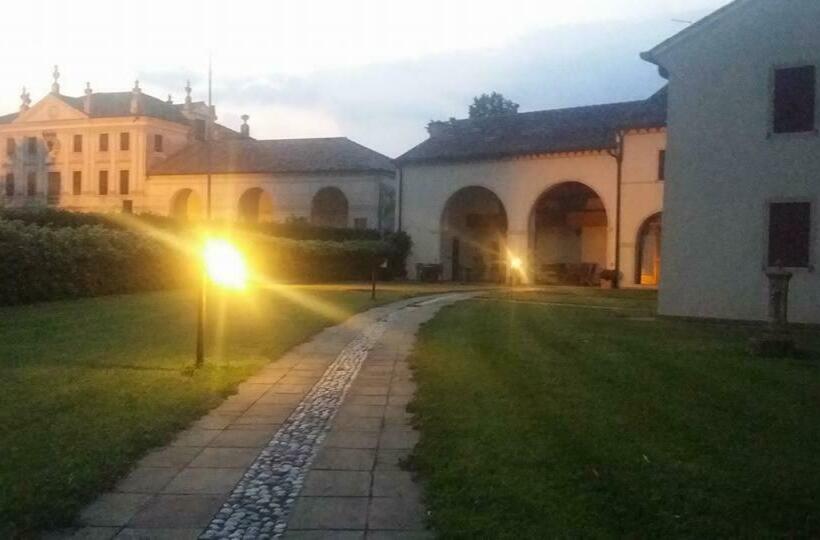 בית מלון כפרי Agriturismo Terra Di Zosagna