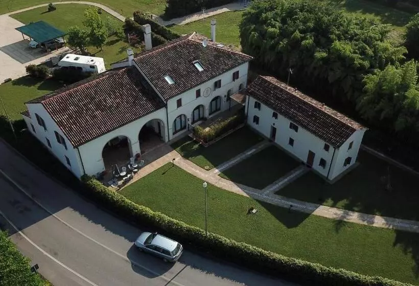 ホテル Agriturismo Terra Di Zosagna