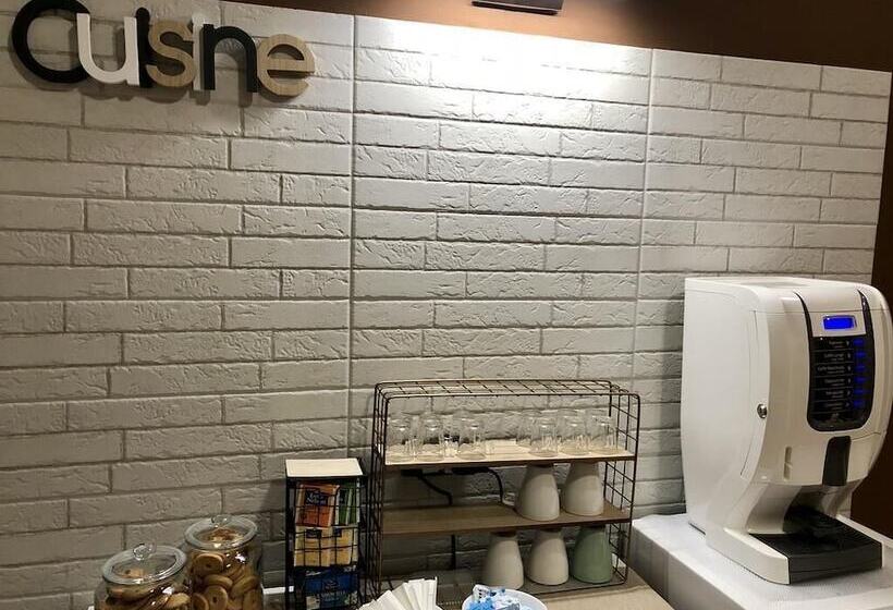 بنسيون A Due Passi Dal Ponte