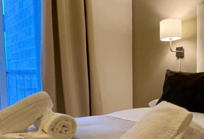 بنسيون A Due Passi Dal Ponte