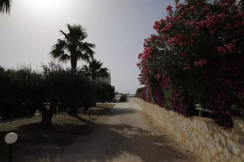 ペンション Oasi Guzzetta Hotel&case Vacanze