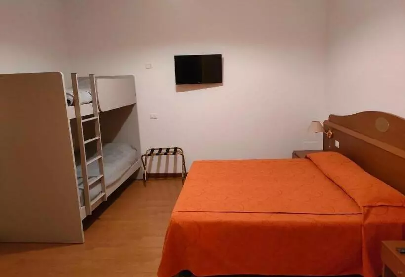 Retkeilymaja Alloggio Al Ponte